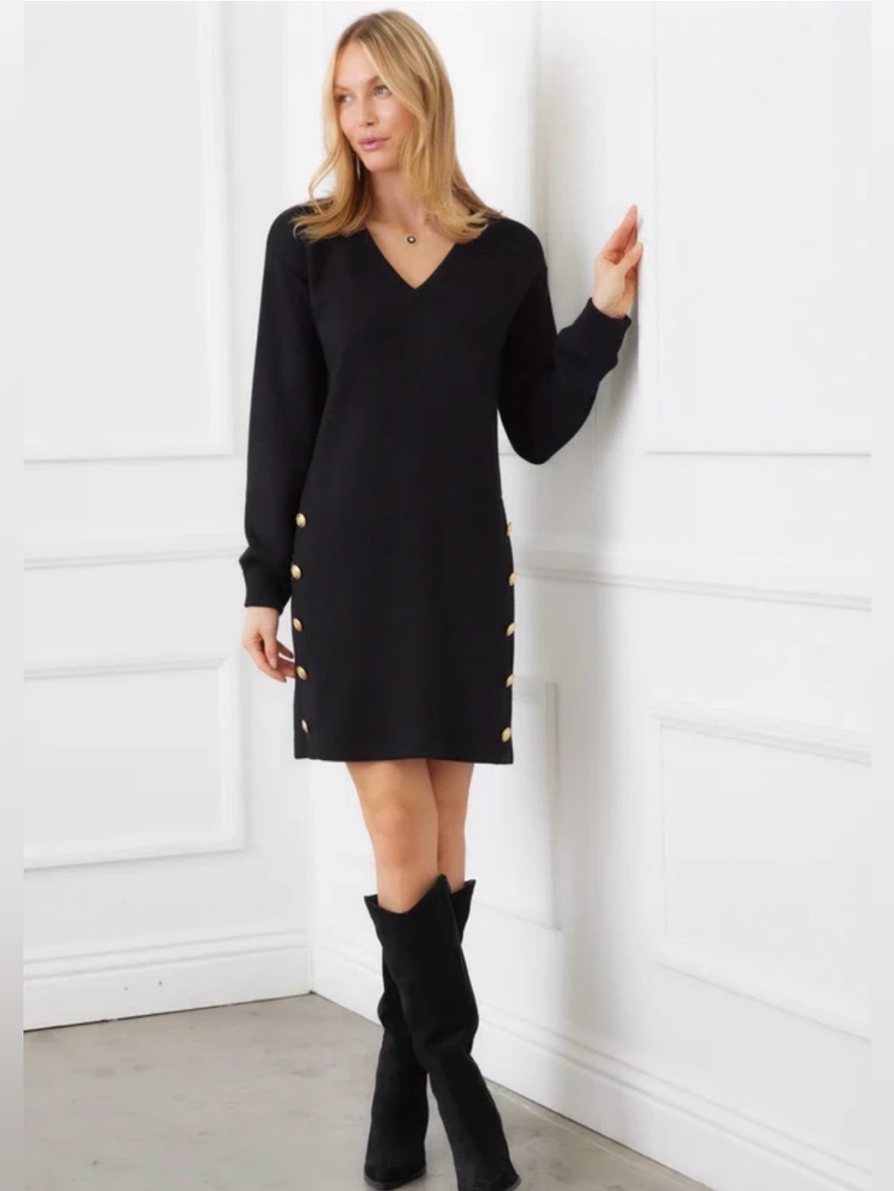 Karen Kane Lavelle Long Sleeve V-Neck Gold Buttons Sweater Dress Black 3L57519